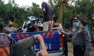 Kapolsek tepus, AKP Mursidiyanto bersama anggota piket saat berada di lokasi kejadian